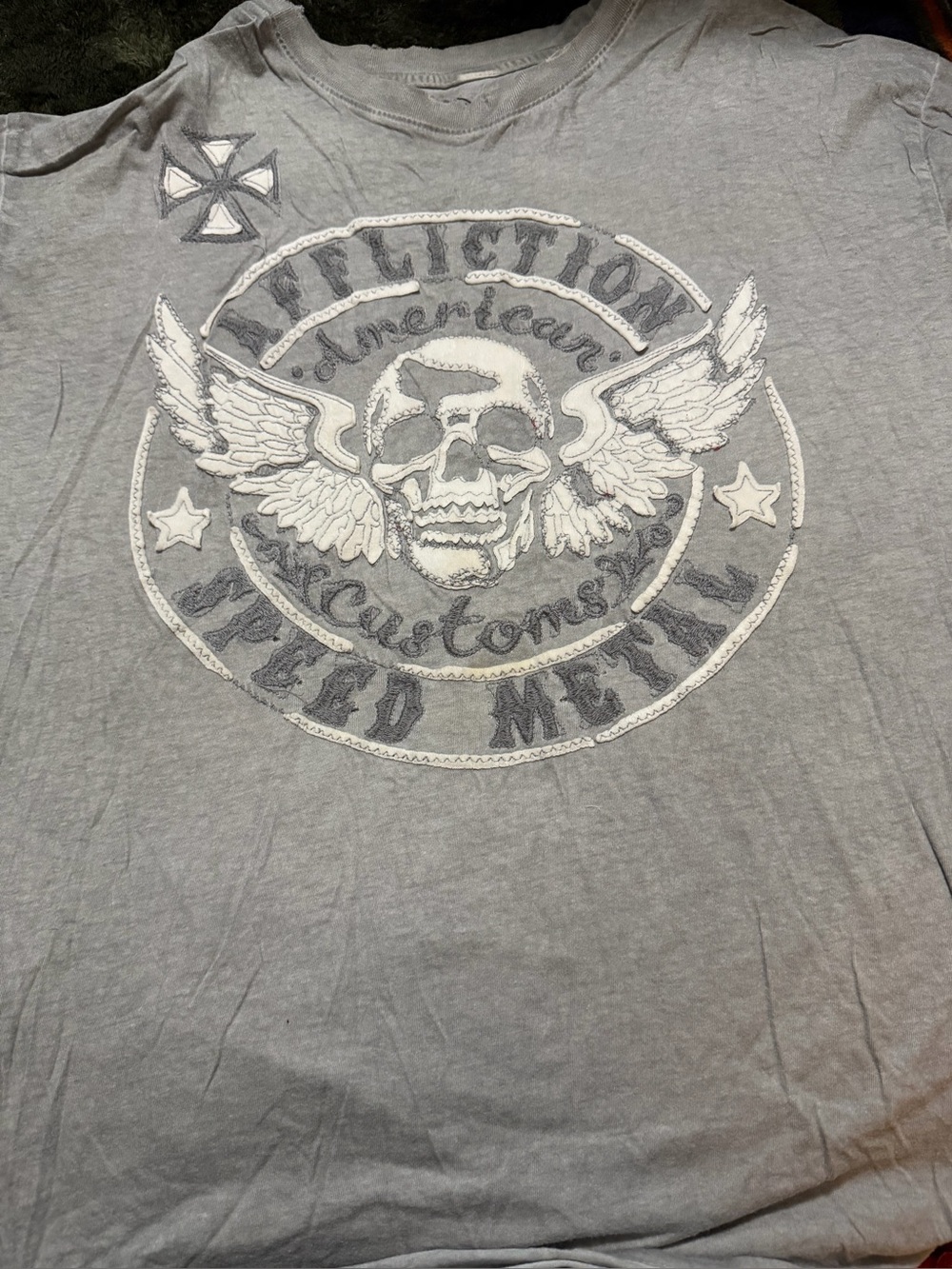 Affliction Gray Graphic Skull Wing Men’s T‑Shirt